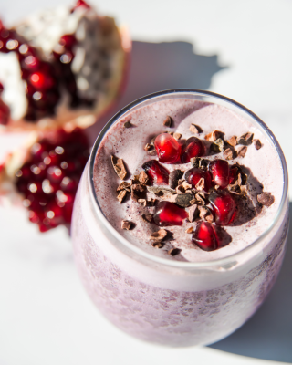 Blog - Chocolate Pomegranate Antioxidant Smoothie