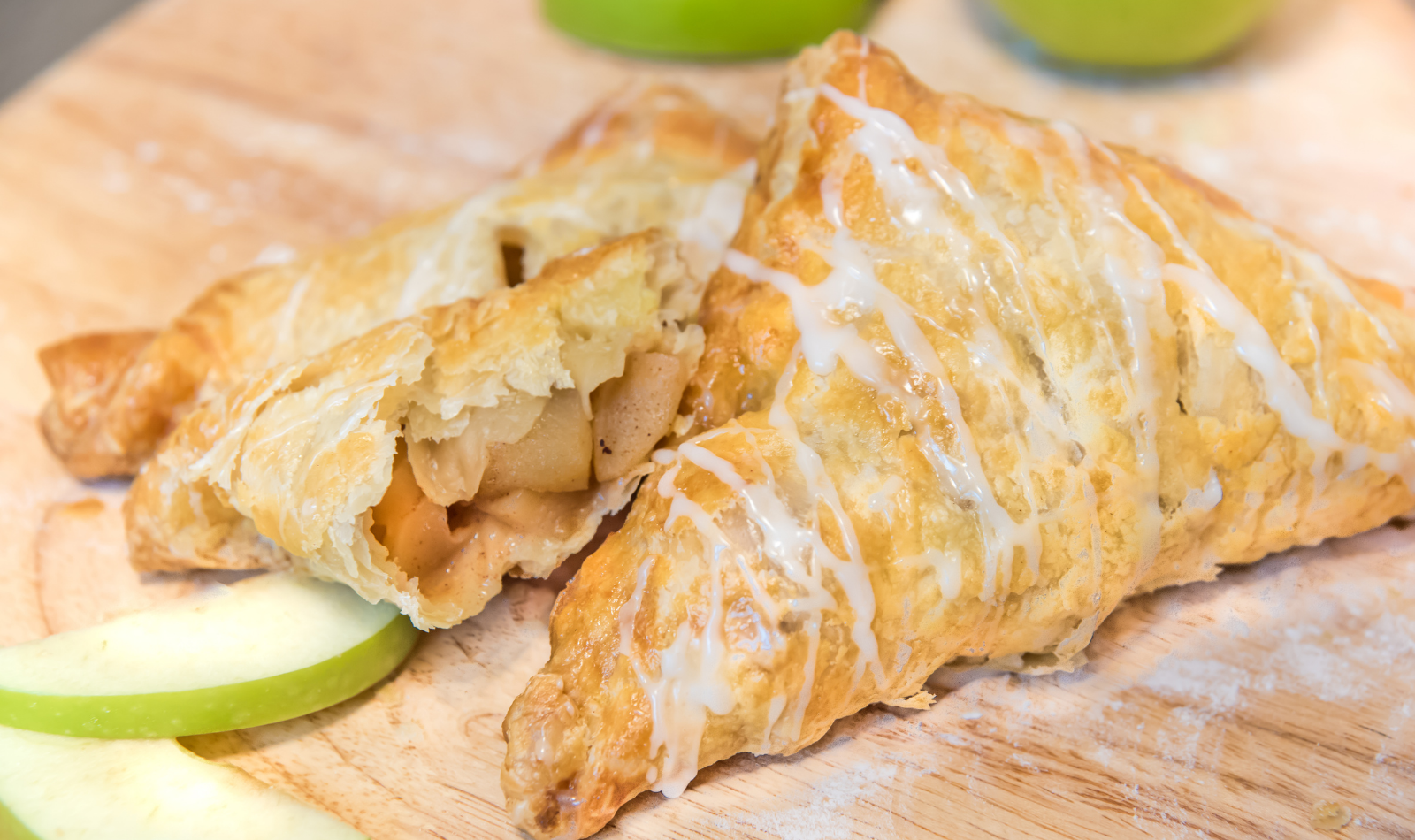 Blog Featured Image - Easy Apple Turnover