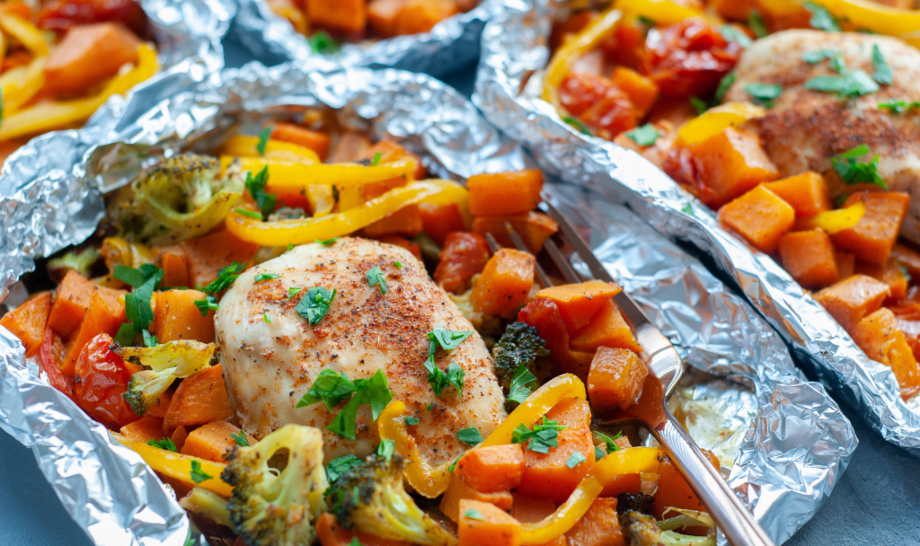 Paleo Chicken and Veggie Foil Packs - Macrostax