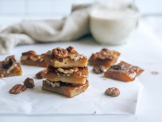 Gooey Pecan Pie Bars