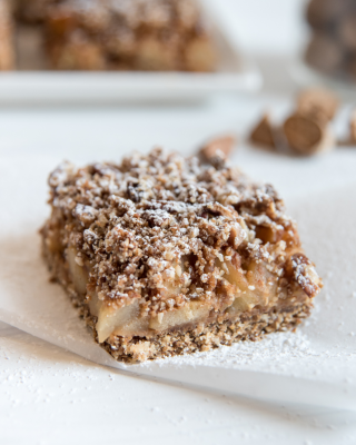 Portrait - Apple Pie Bars