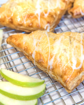 Portrait - Easy Apple Turnover