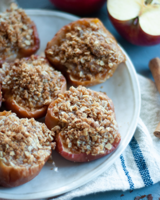 Portrait - blog -Individual Baked Apple Crisps