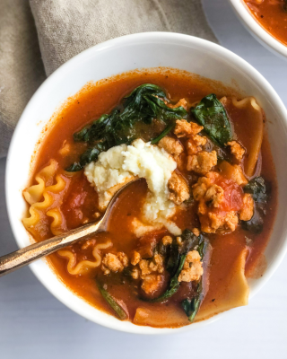 Portrait - blog - One Pot Lasagna Soup