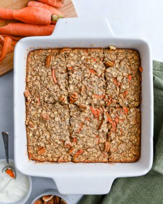 Carrot Cake Baked Oatmeal Bars