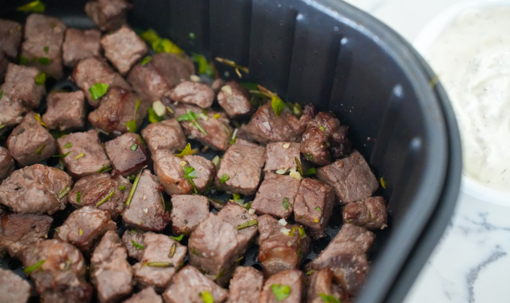 Air Fryer Garlic Steak Bites - Macrostax