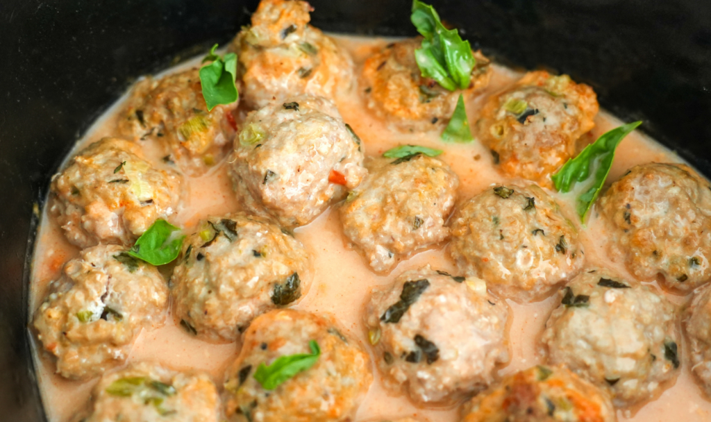 Thai Coconut Curry Meatballs - Macrostax